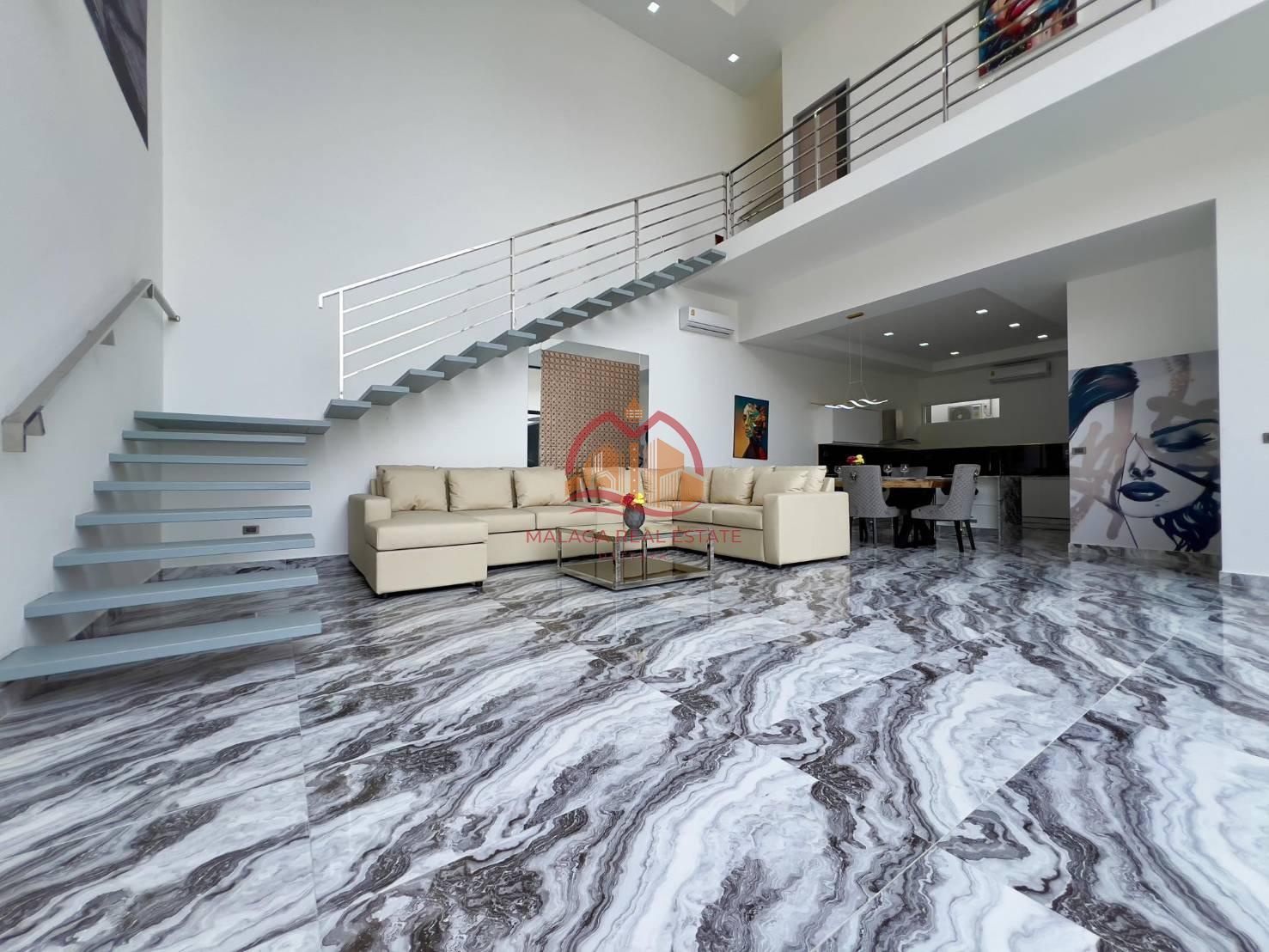 Luxury 6 Bedrooms House on Pratumnak