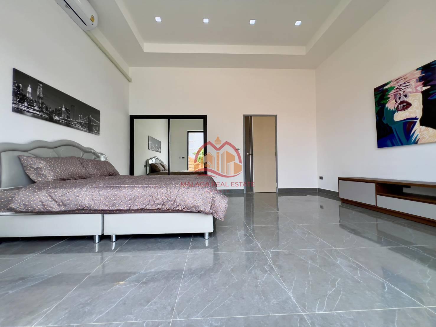 Luxury 6 Bedrooms House on Pratumnak