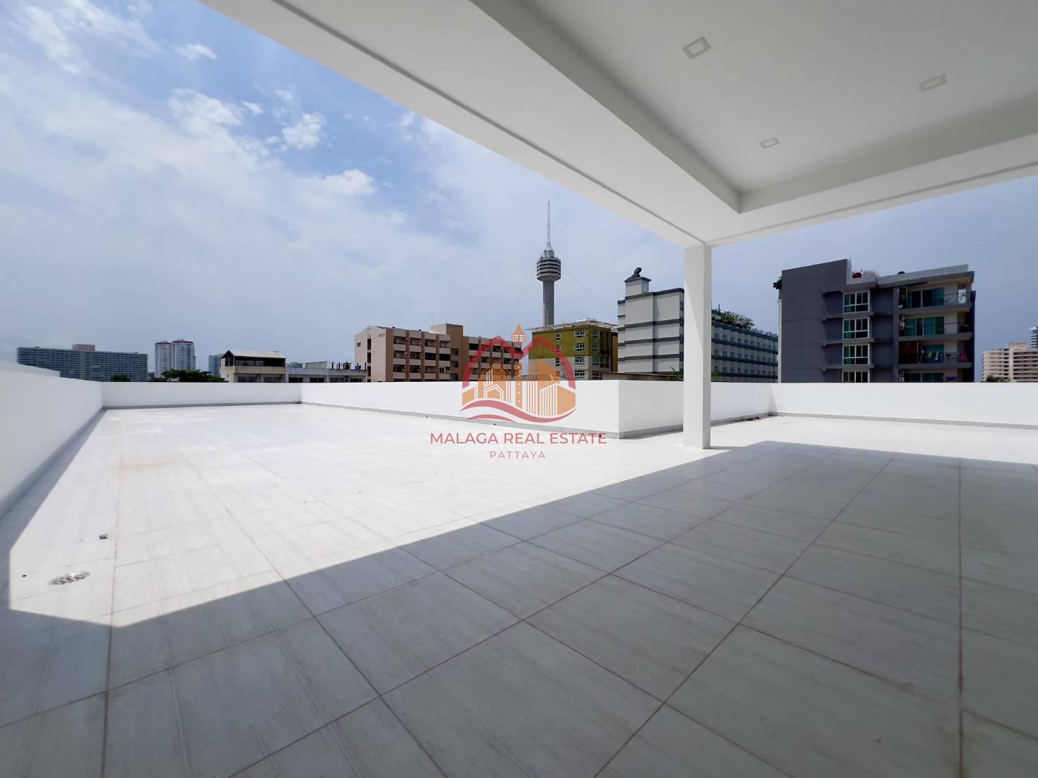 Luxury 6 Bedrooms House on Pratumnak