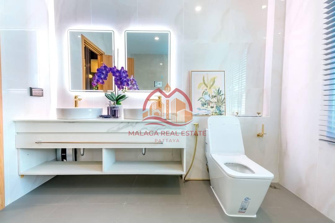 Baan Dusit Pattaya Hill 5