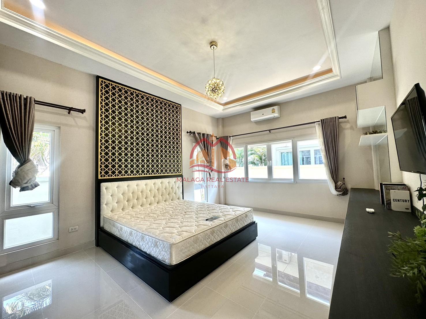 Baan Dusit Pattaya Hill 5