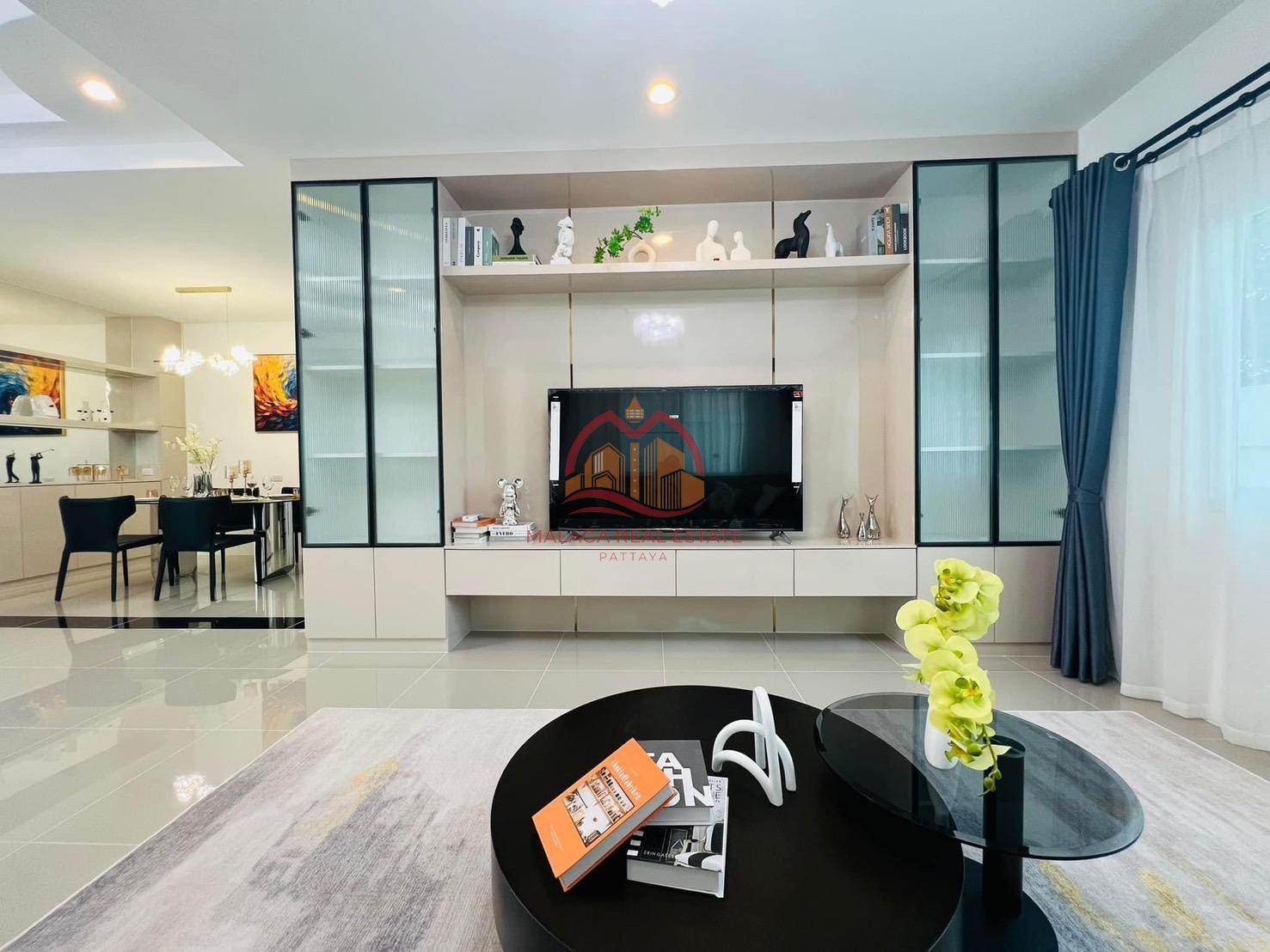 3 Bedrooms Family House