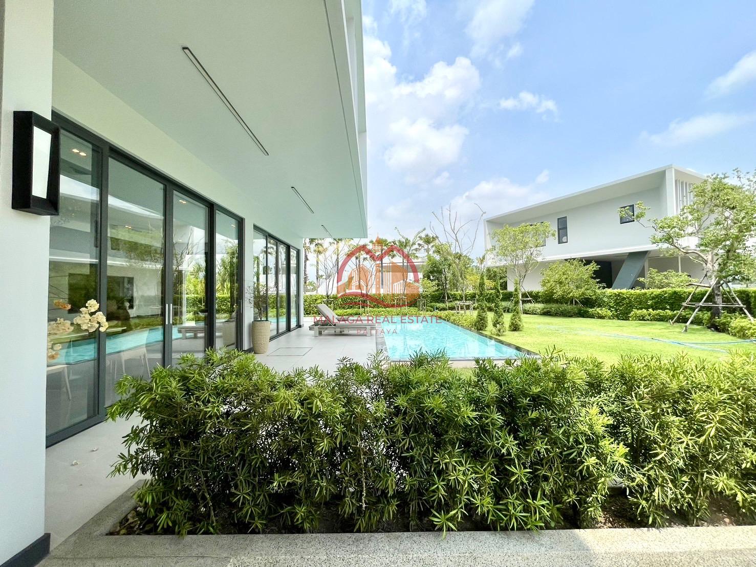 Glory Village Pattaya