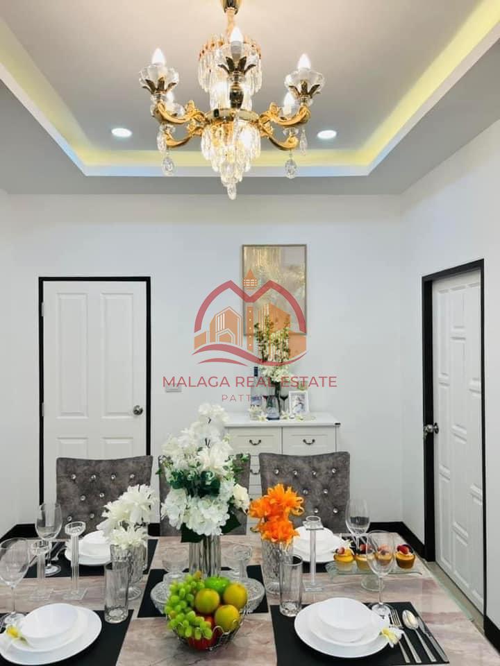 3 Bedrooms Family House at Mabprachan