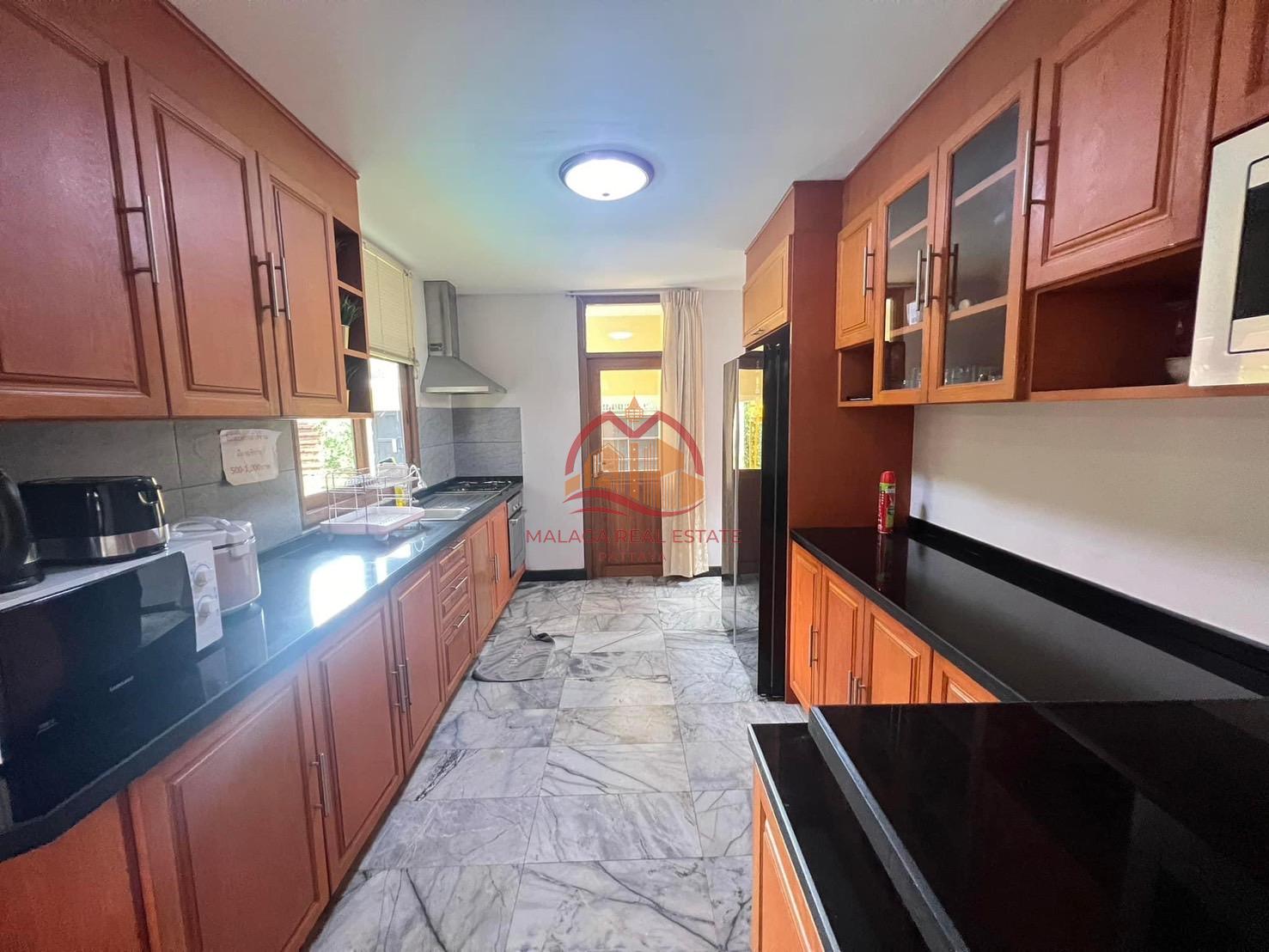 Villa 3 Bedroom On Pratumnak Hill