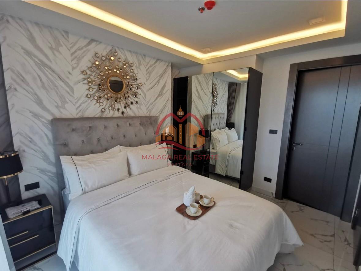 Arcadia Millennium Tower