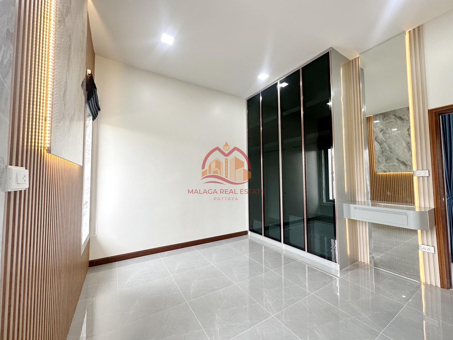 Pool Villa 3Bedrooms in East Pattaya