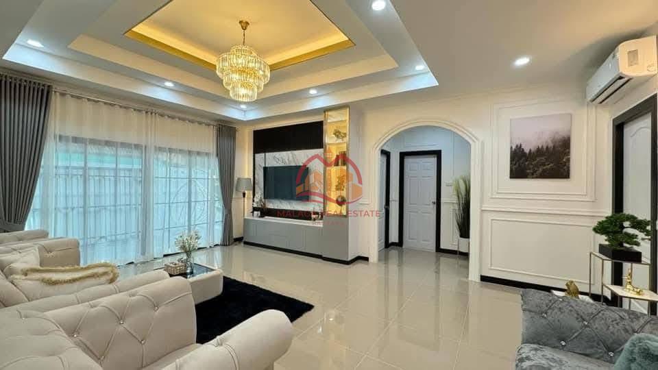 Pattaya Land and House