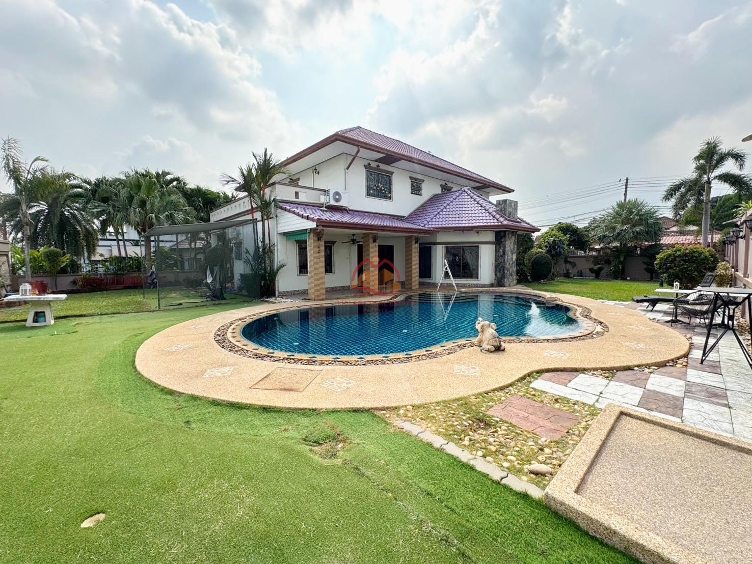 Pattaya Land and House
